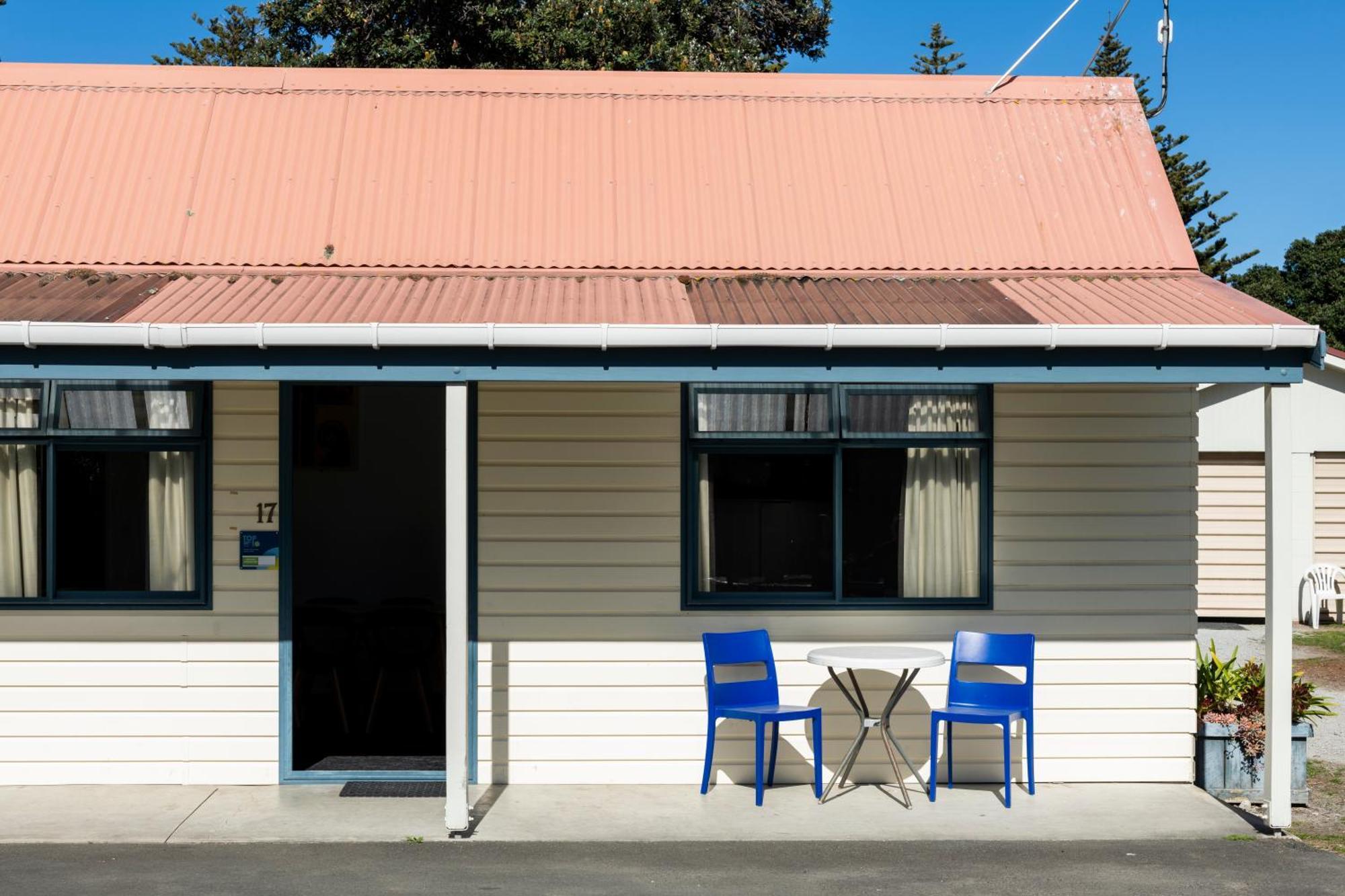 Waikanae Beach Top 10 Holiday Park Gisborne Exterior foto