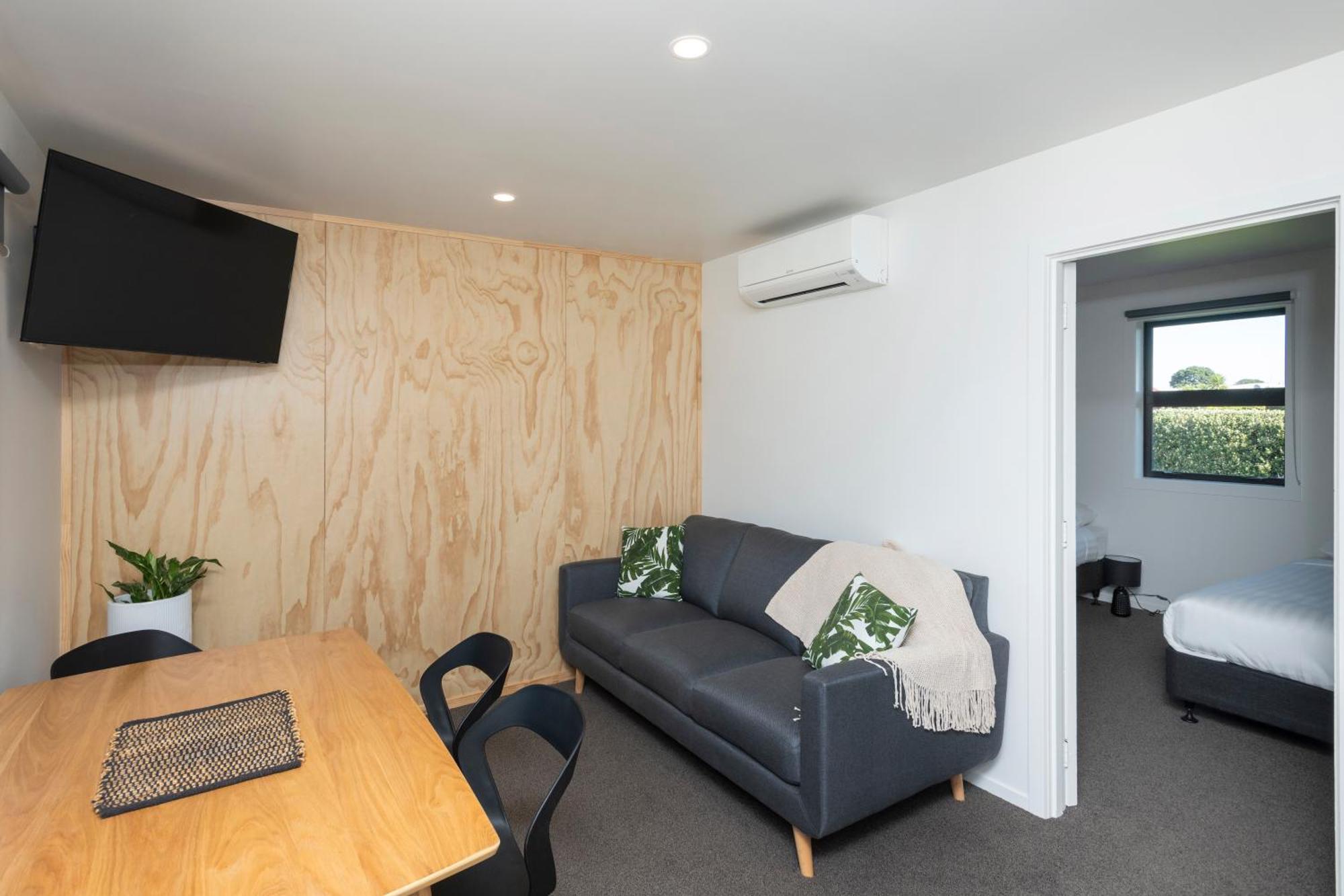 Waikanae Beach Top 10 Holiday Park Gisborne Exterior foto