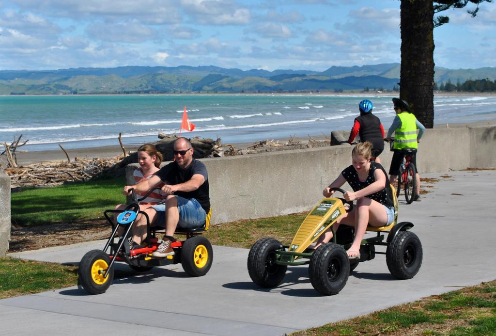 Waikanae Beach Top 10 Holiday Park Gisborne Exterior foto